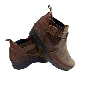 Dansko Brown Leather Clog Ankle Boots with Buckle Size EU 39, US 8.5-9